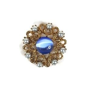 AAI signed Vintage Faux Pearl and Stone Brooch‎ in Gold-tone